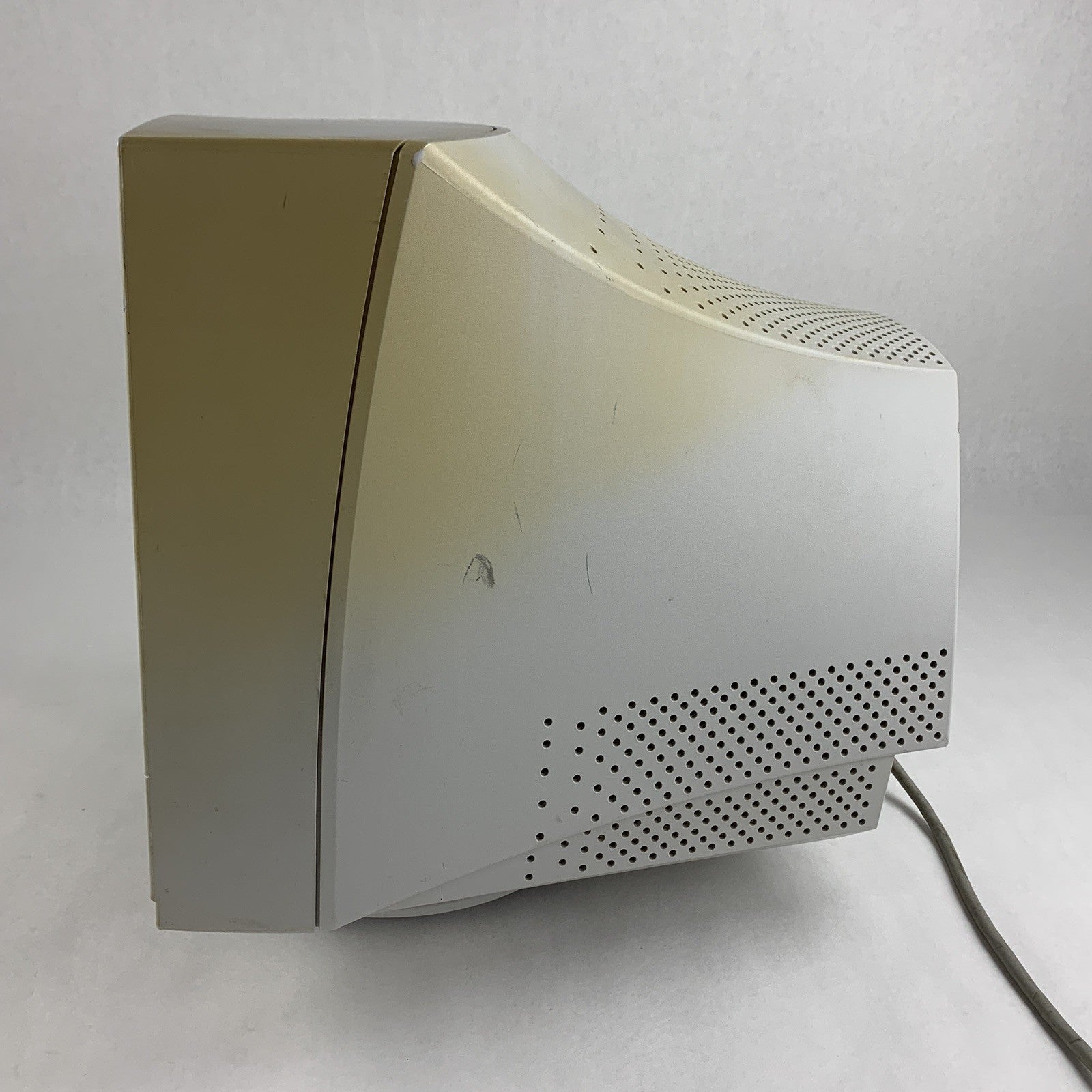 NEC AccuSync 95F M9902 VGA Color Computer Monitor Retro Gaming Grade B Tested