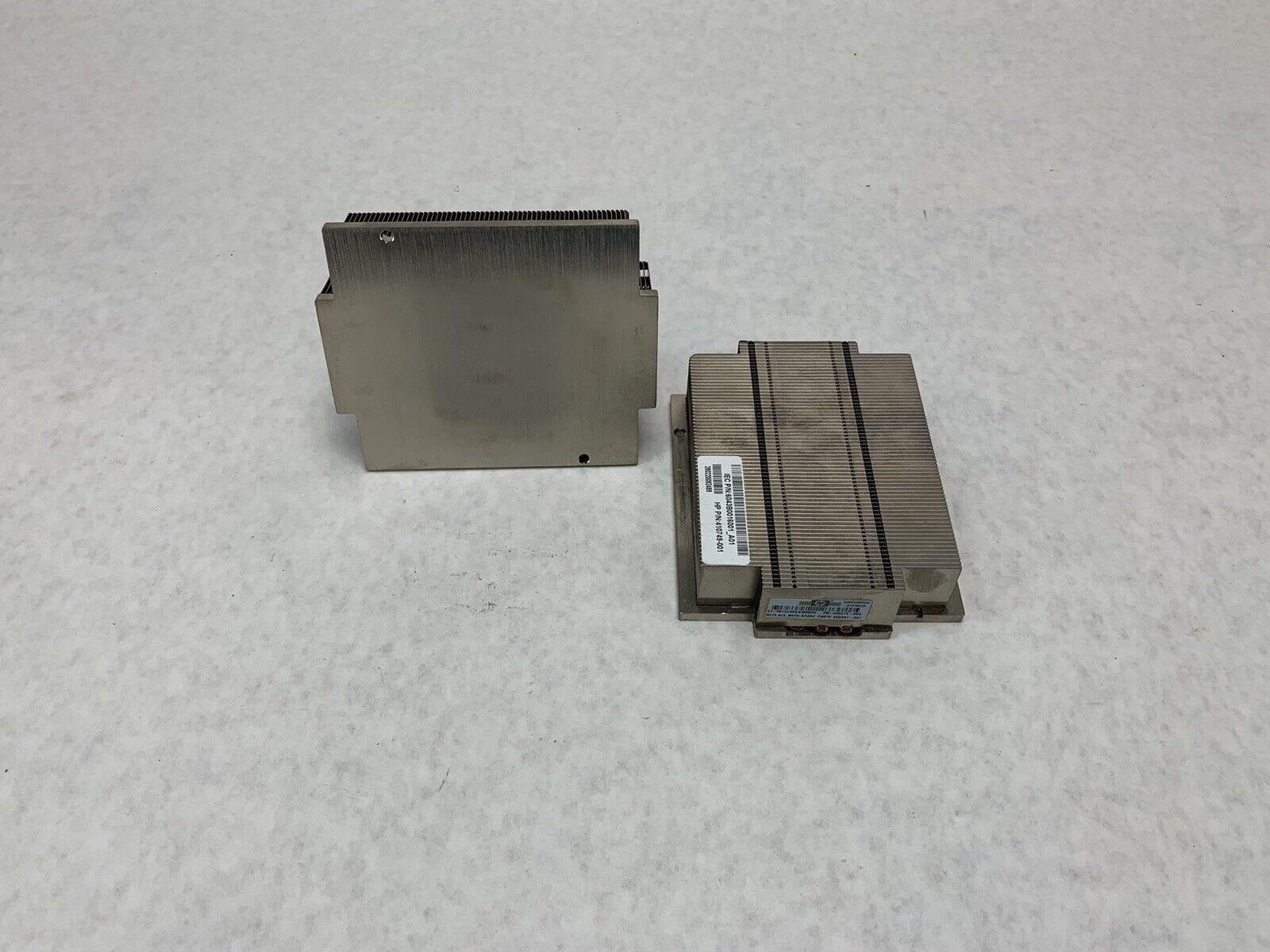 HP 412210-001 HP Server Heatsink for Proliant DL360 DL165 G5 Lot of (2)