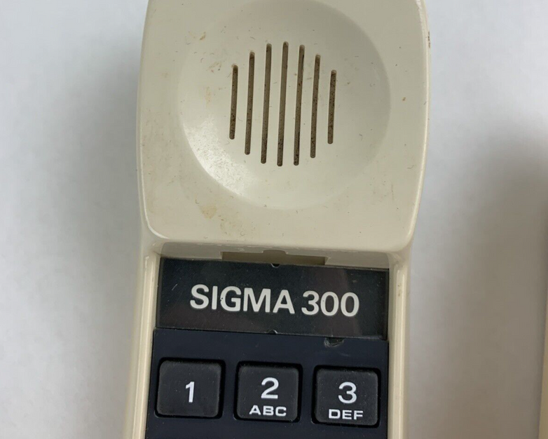 GTE 03601 Trimline Phone Telephone Touchtone Sigma 300 Wall Desk Vintage