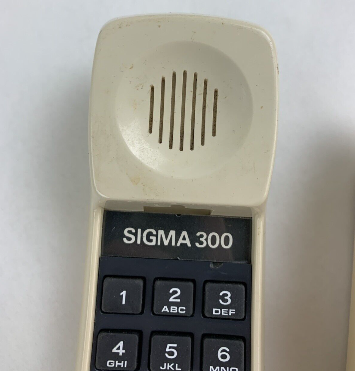 GTE 03601 Trimline Phone Telephone Touchtone Sigma 300 Wall Desk Vintage