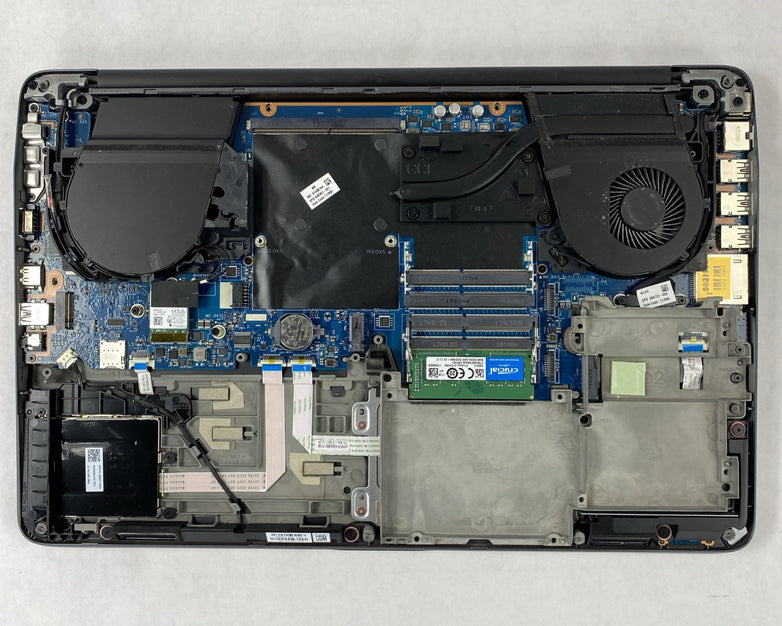 HP ZBook 17 G3 Intel Core i7-6700HQ 2.60 GHz 8 GB RAM 17.3" No HDD No OS