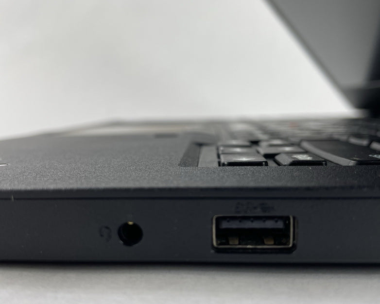 Lenovo ThinkPad L490 14" i5-8250U 1.60 GHz 8 GB RAM No SSD/OS -  Bad Corner