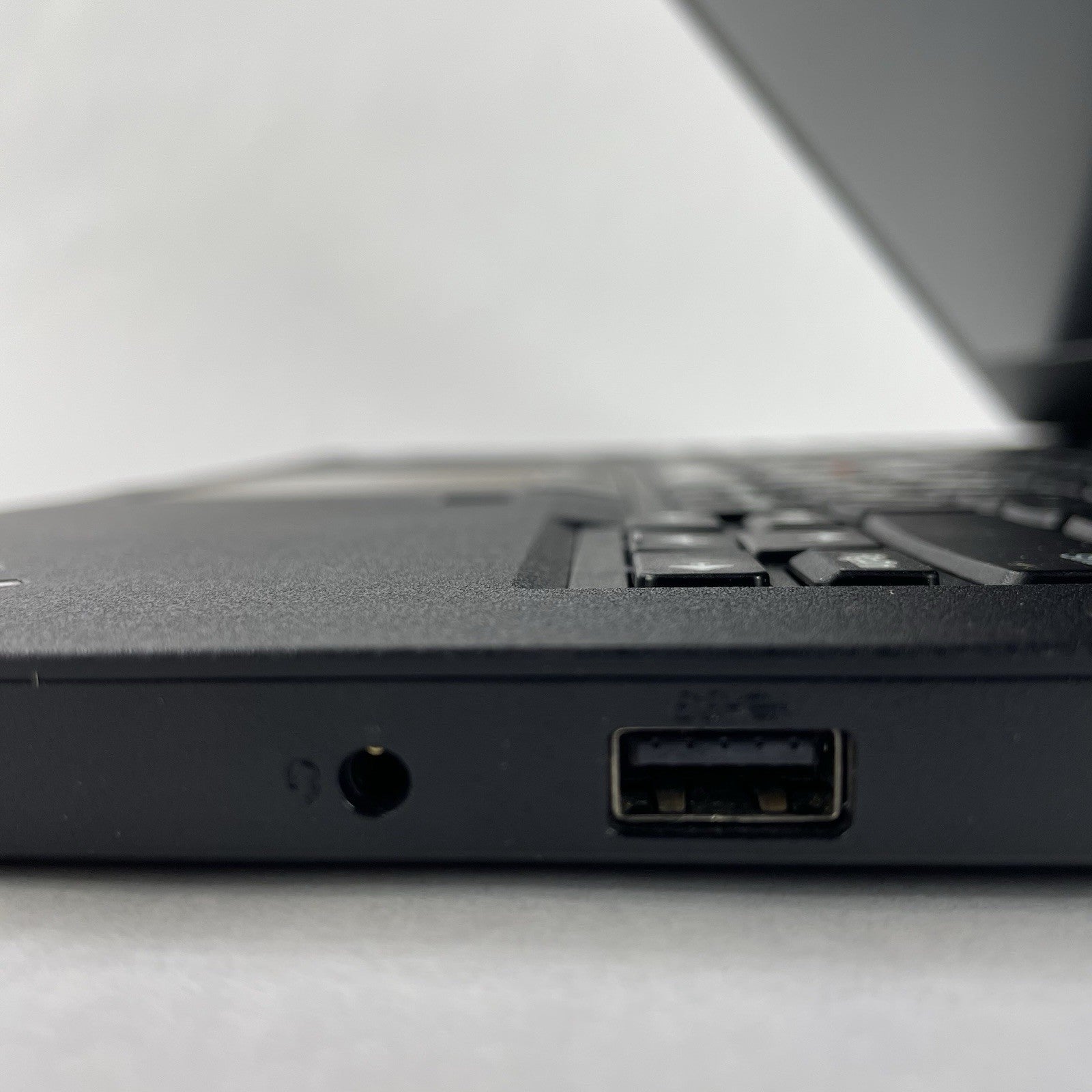 Lenovo ThinkPad L490 14" i5-8250U 1.60 GHz 8 GB RAM No SSD/OS -  Bad Corner7