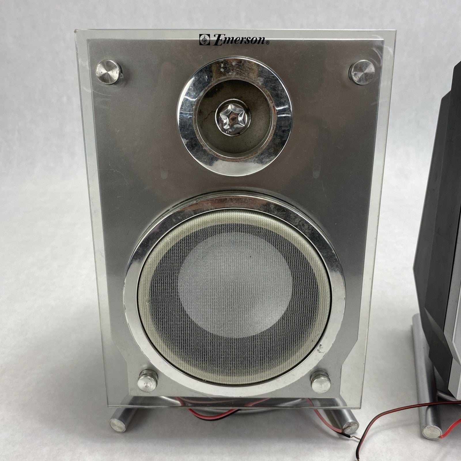 Emerson MS3108 3 CD Changer AM/FM Radio With Speakers - For Parts or Repair3