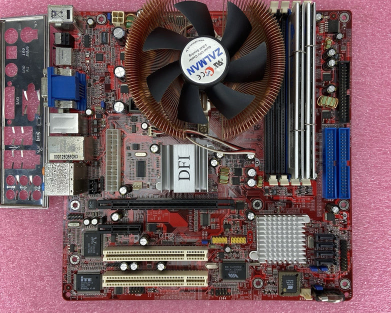 DFI RS482 Infinity Motherboard AMD Athlon 64 x2 Dual Core 2.2GHz 2GB RAM w/IO