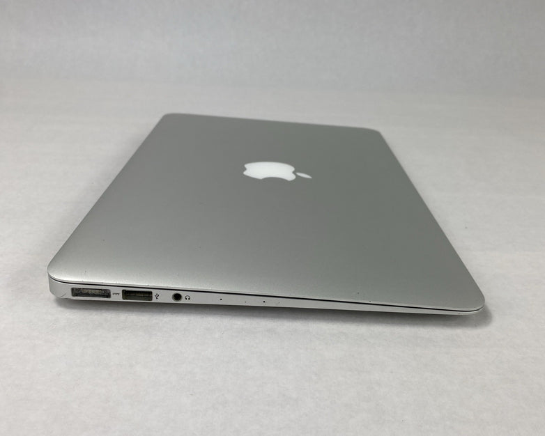 Apple A1465 MacBook Air 2013 11" 1.3Ghz i5 4GB RAM 120GB SSD macOS 11.7.1