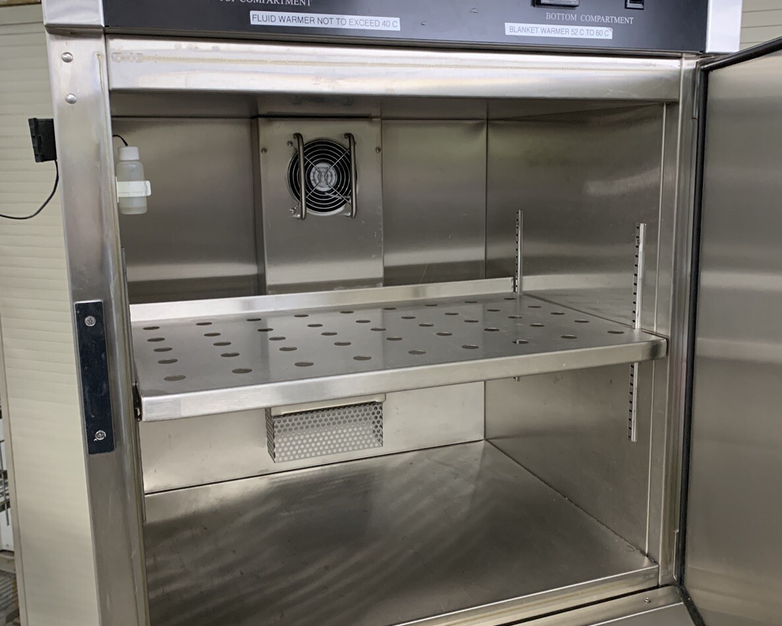 Skytron SS2207N Warming Cabinet Job #NB88-2 Powers and Warms