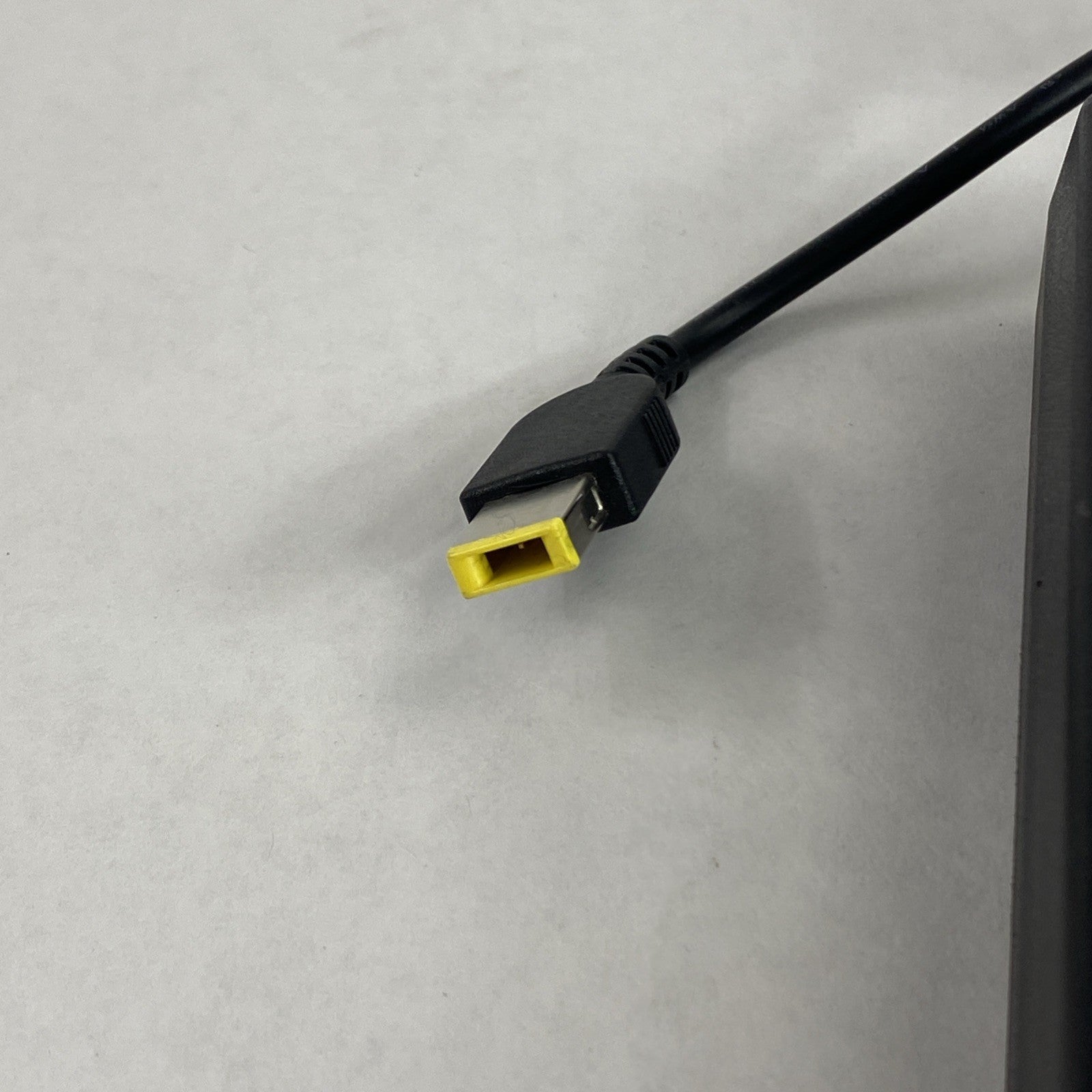Lenovo ADP-170CB B 170W 240V 2.5A Yellow Tip AC Adapter Lot of 25