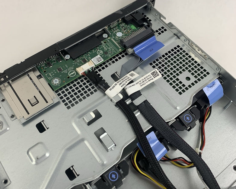 Dell PowerEdge R330 1x Xeon E3-1230v5 3.4 GHz 16 GB PERC H330 No OS No HDD