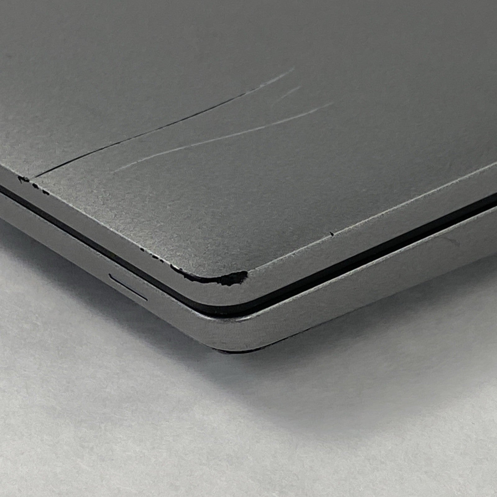 Dell Latitude 5520 15.6" Touch i5-1145G7 2.60 GHz 16 GB RAM No SSD No OS