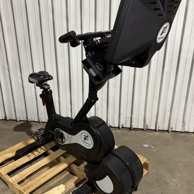 Expresso HD Interactive Upright Bike Tested Works Screen Freezes