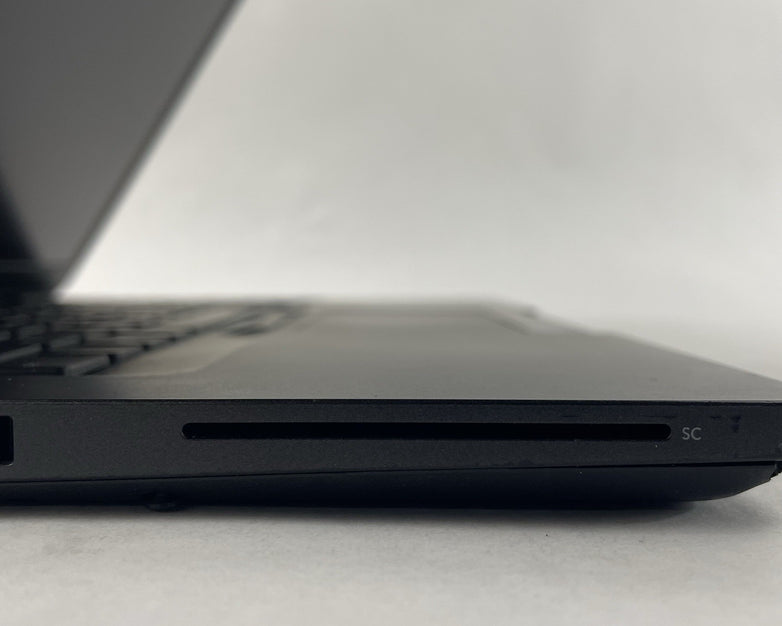 Dell Latitude 5400 14" i5-8365U 1.60 GHz 8 GB RAM No SSD/OS/AC/Batt- Bad Bottom