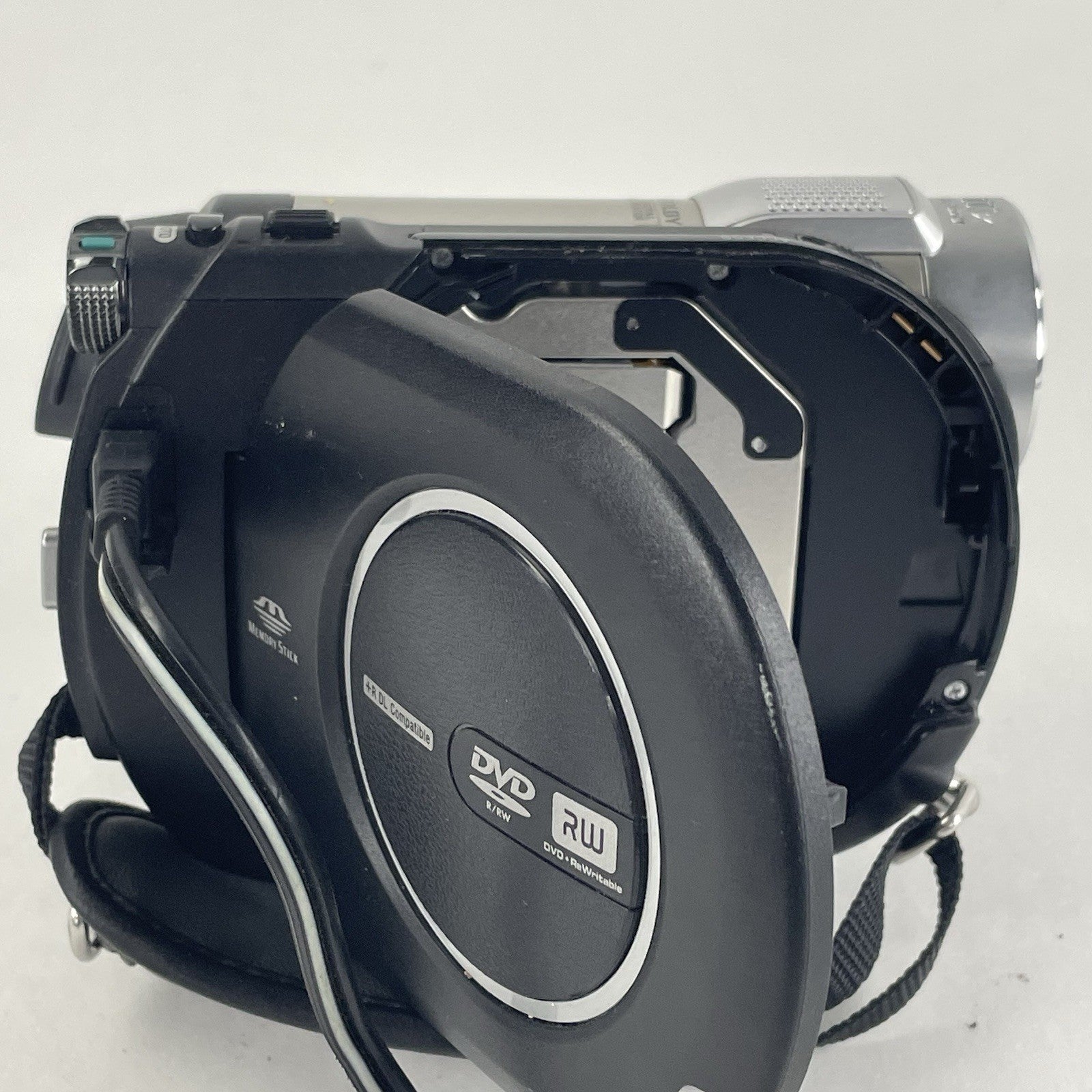 Sony Handycam DCR-DVD650 Camera ONLY Tested & Reset No Power Cord/Battery7