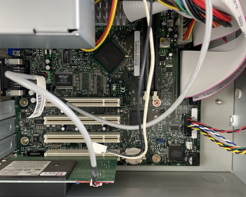 Gateway Essential 500C MT Intel Celeron 500HMz 64MB RAM No HDD No OS