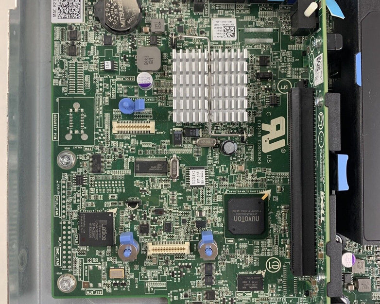 Dell Poweredge OEMR XL R210 Server 1xPentium G6950 2.8 GHz 1 GB Ram No OS No HDD
