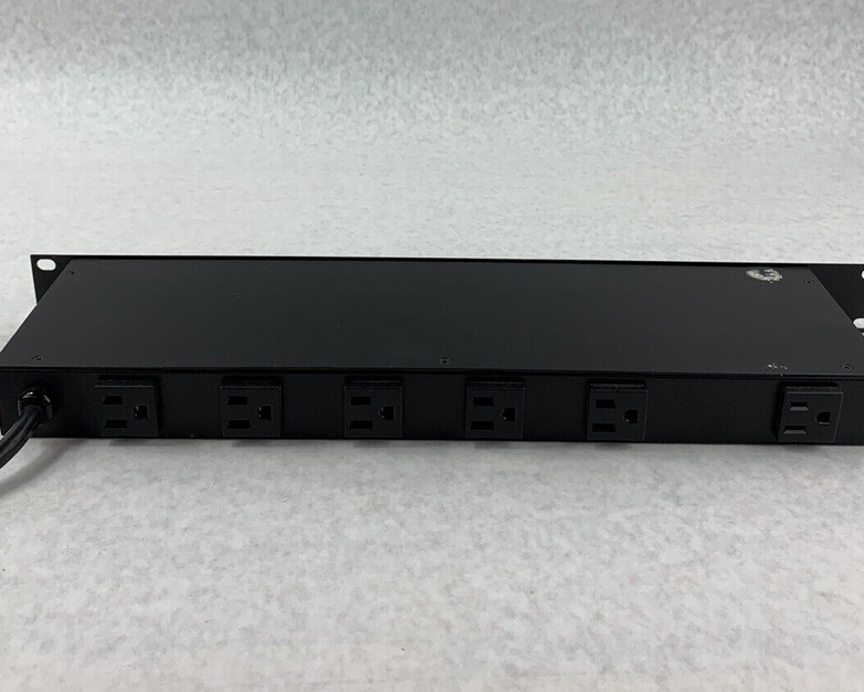 PanaMax PowerMaxx RacMax 8 AC Outlets 120 VAC 60 HZ 15 AMPS 330V Suppression