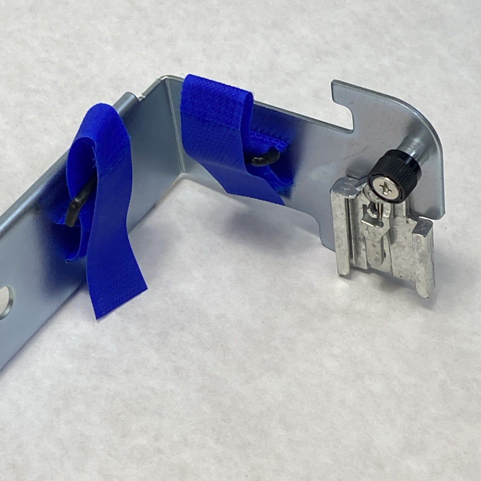Dell JJ011 Rapid Rail Mounting Kit With Cable Management Arm For PowerEdge READ8