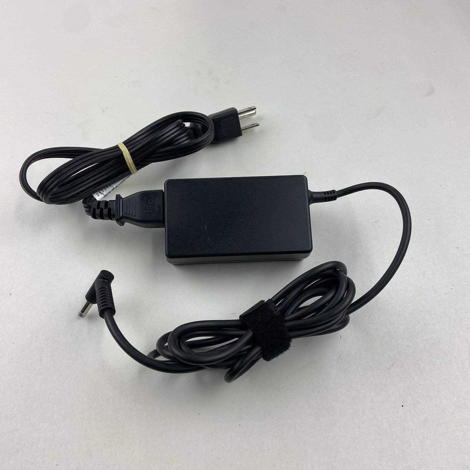 OEM HP 65W AC Power Supply L39752-002 L40094-001 TPN-DA17 - Lot of 62