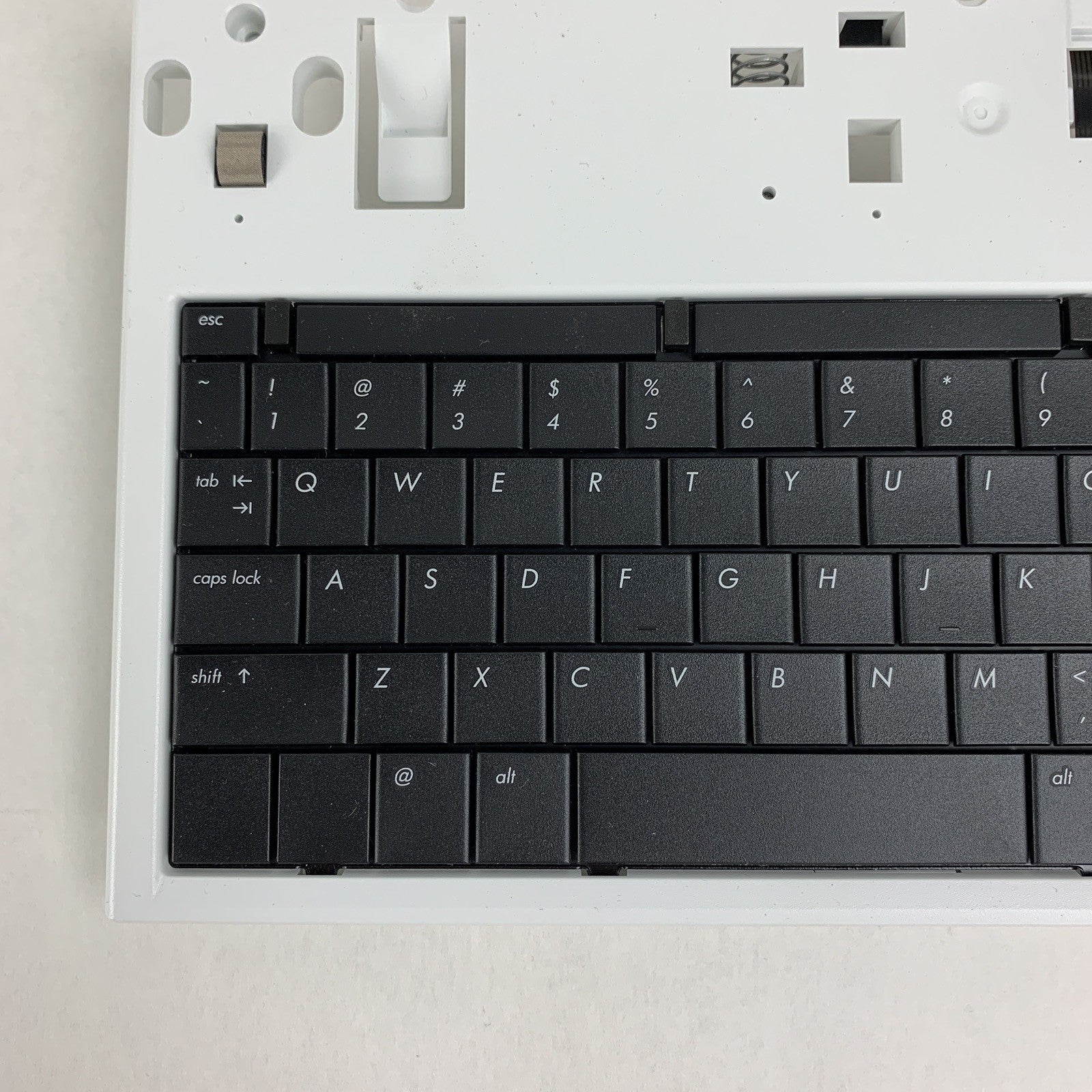 J7Z08-60105 Keyboard ENGLISH US From HP Scanjet Enterprise Flow N9120 FN2