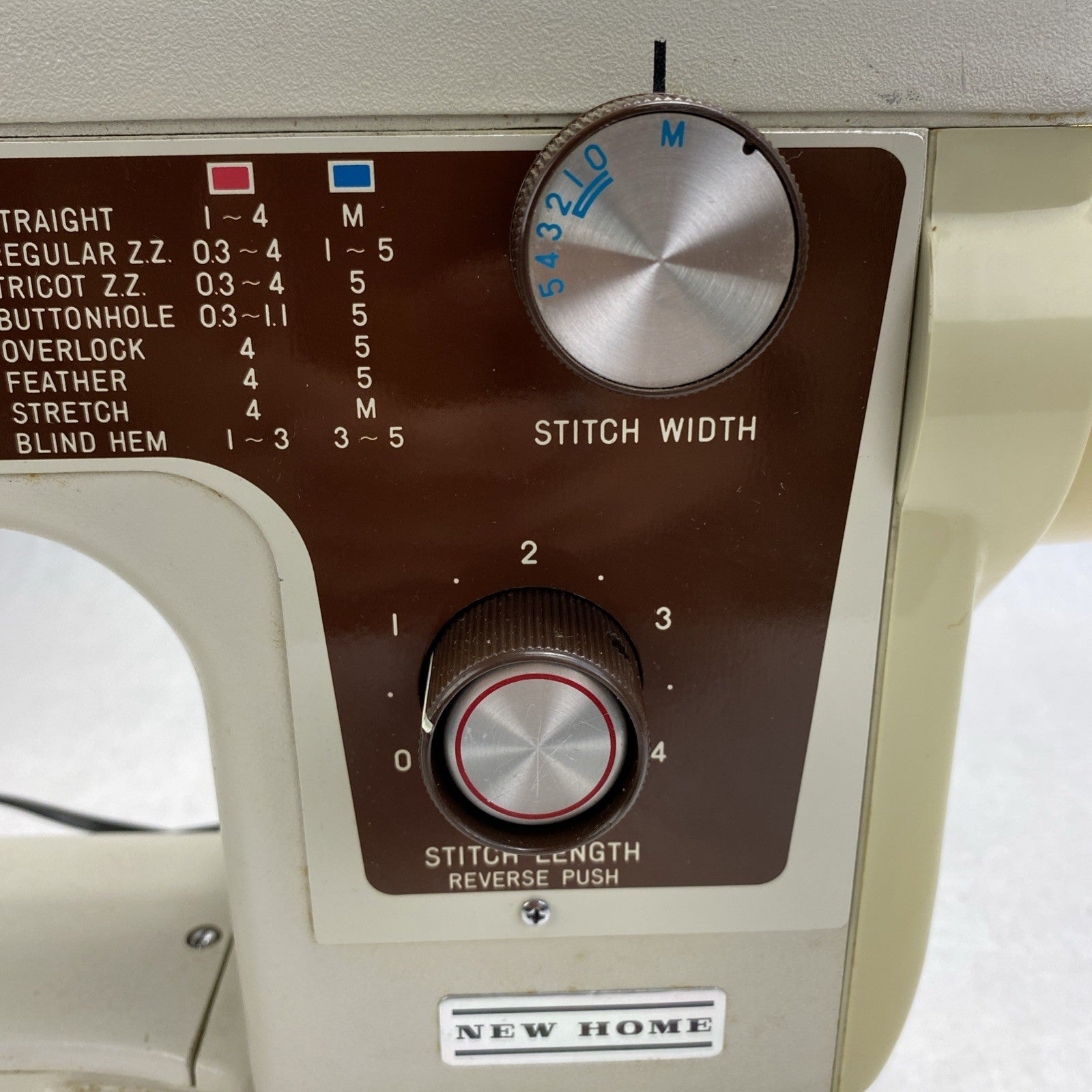 Vintage Janome New Home Model 640 Sewing Machine - Pedal and Manual With Case13