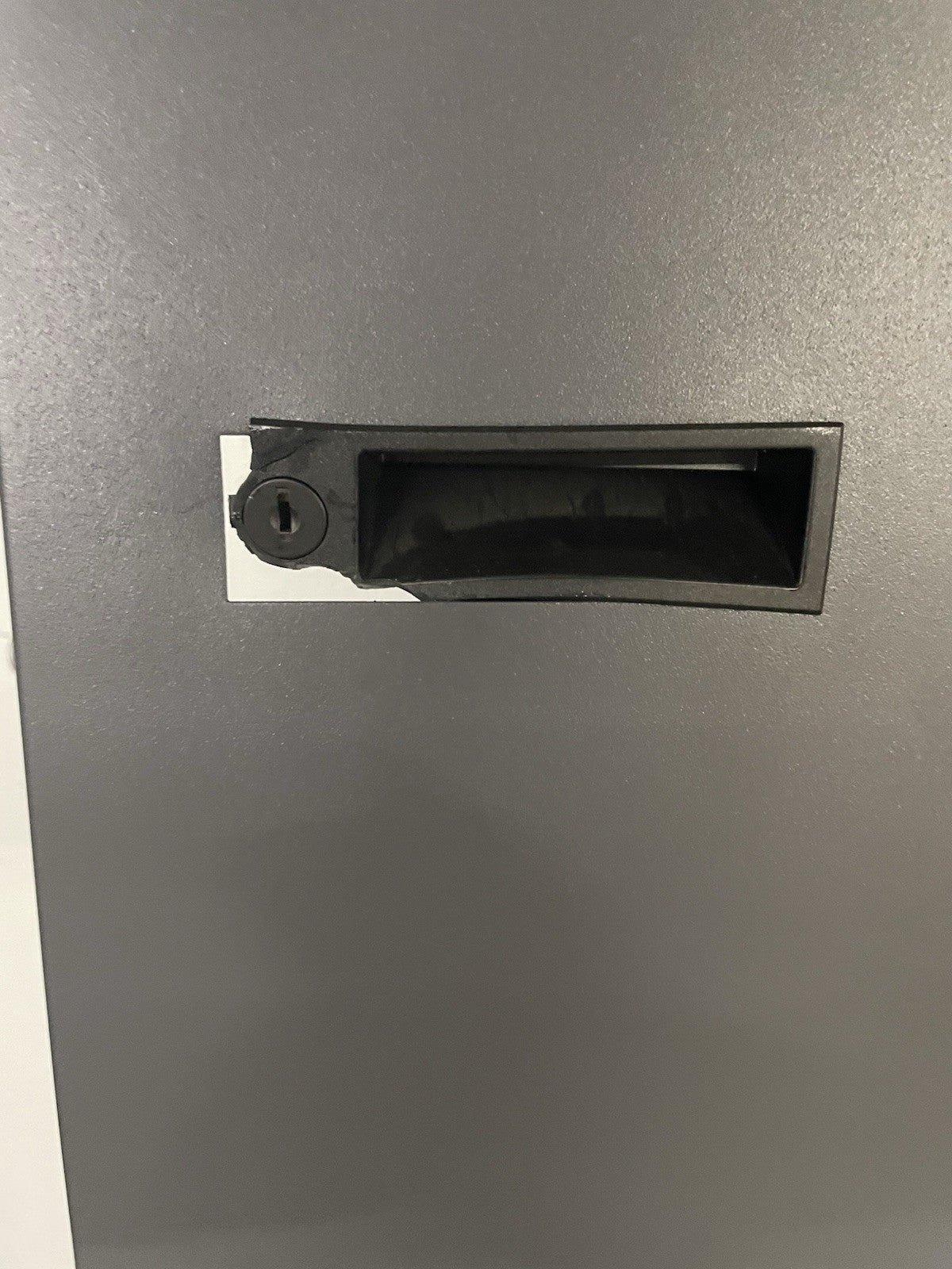 NETAPP NAC-0501 Server Rack Cabinet Unlocked With Keys