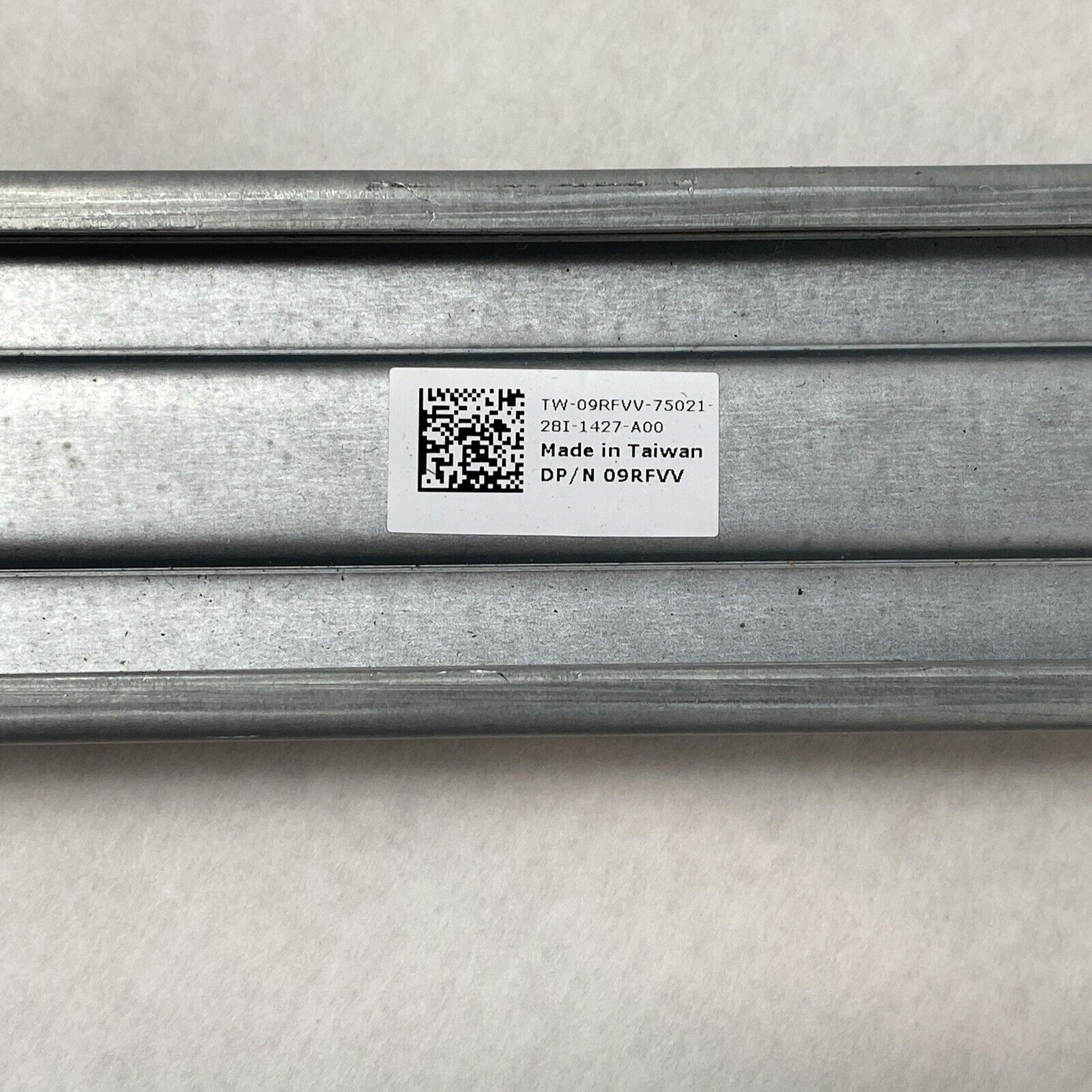 Dell 9RFVV / RK1KT Left and Right PowerEgde R420 R620 1U Sliding Rail Kit