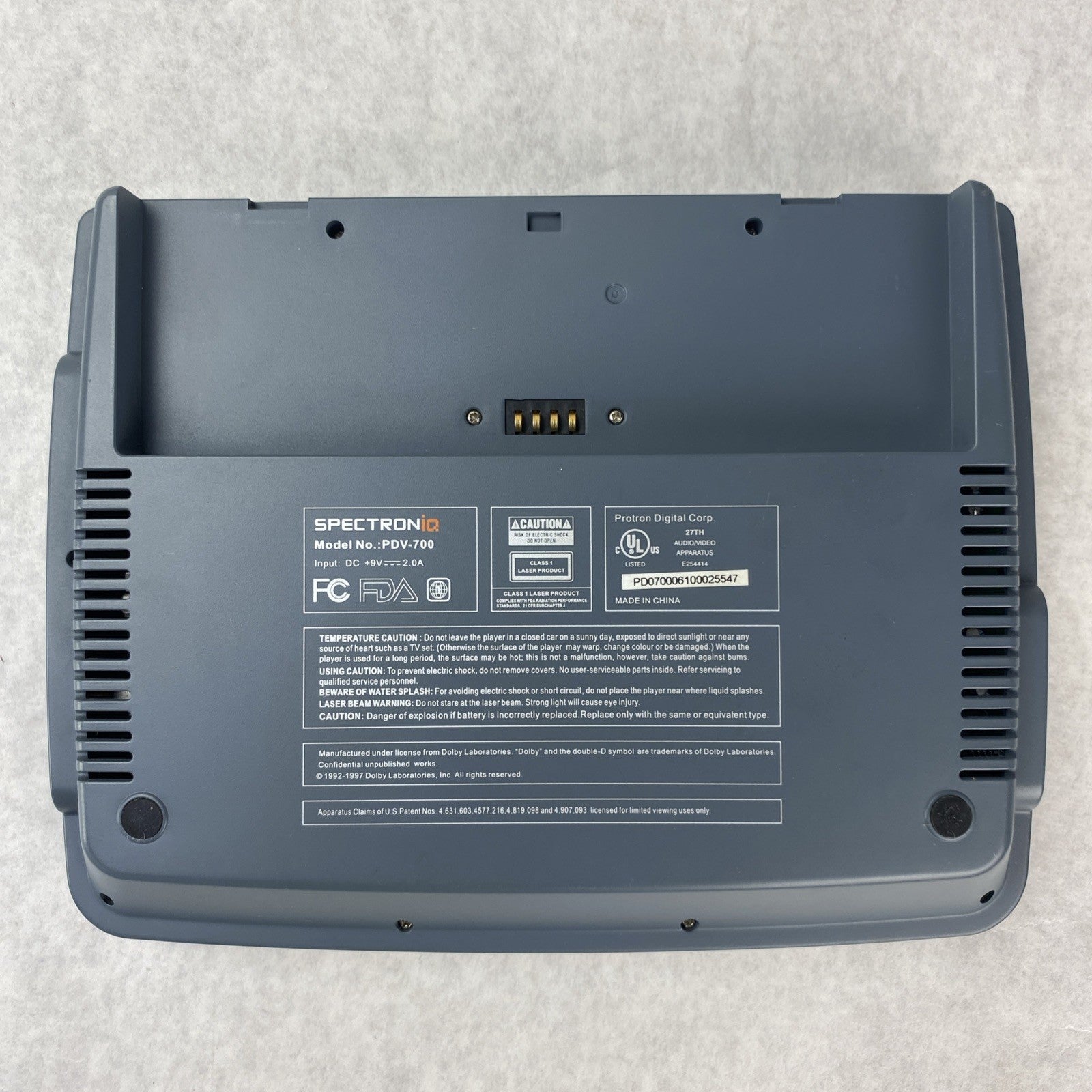 SpectroniQ PDV-700 Portable DVD Player 7" LCD With Travel Case - No Battery8
