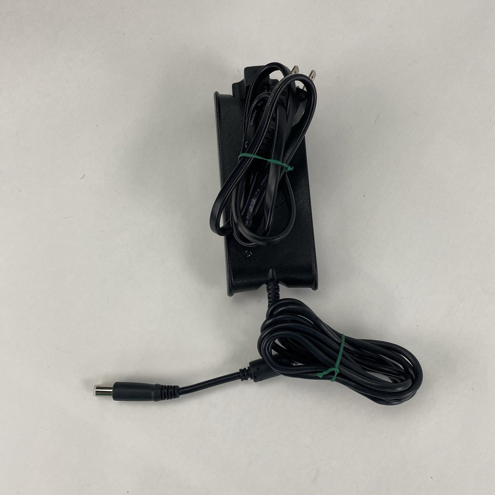 Dell LA65NS0-00 19.5V AC Adapter Lot of 31