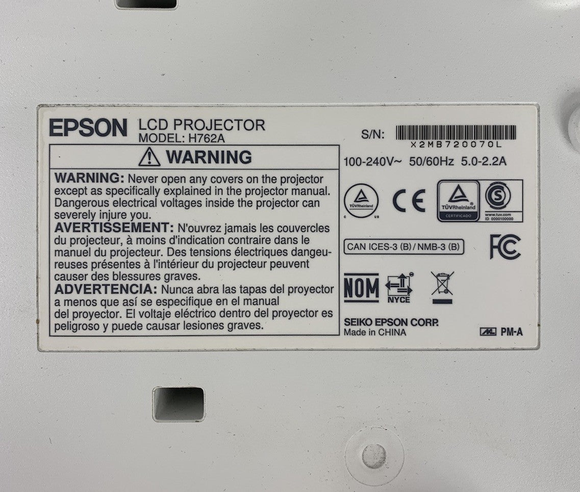 Epson Pro G7400U H762A LCD Projector - Parts or Repair