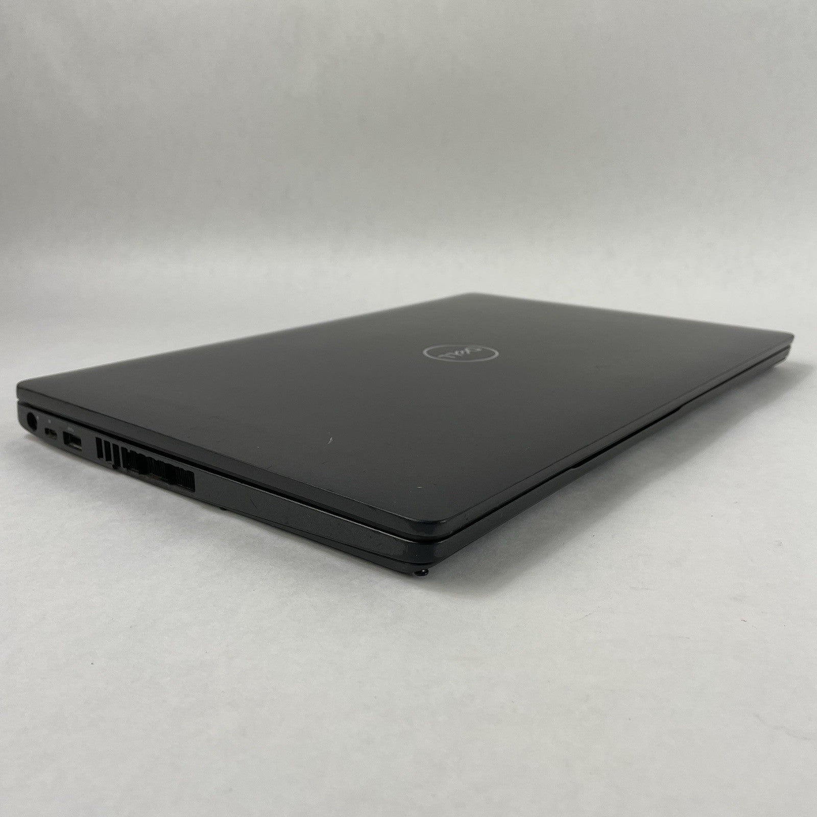 Dell Latitude 5500 15.6" i5-8265U 1.60 GHz 8 GB RAM No SSD/OS/AC - Bad Edge12