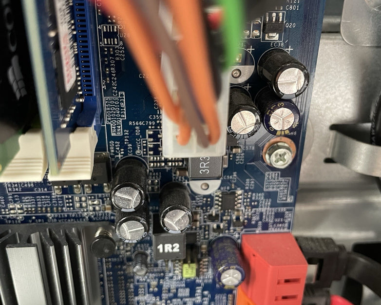 Lenovo IdeaCentre K330B Intel I7-2600 3.40 GHz 16 GB No HDD No OS