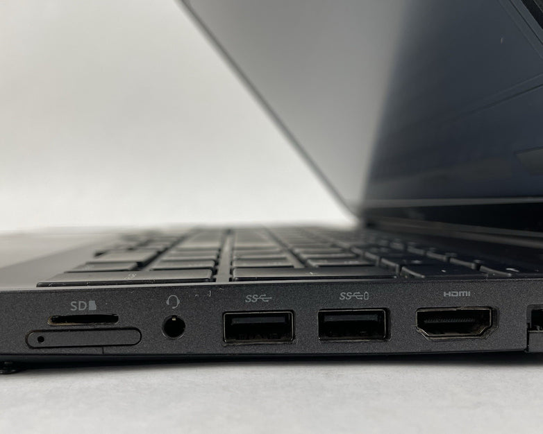 Dell Latitude 5500 15.6" i5-8265U 1.60 GHz 8 GB RAM No SSD/OS/AC - Bad Edge