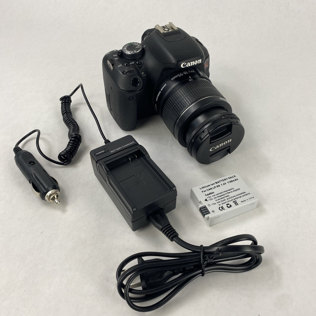Canon DS126311 Camera EFS 18-55mm Macro 0.25m/0.8ft Zoom Lens w/Battery and Dock0
