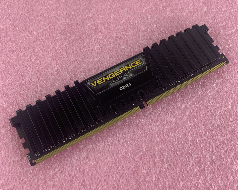 Corsair CMK16GX4M4A2666C16 Vengeance LPX 4 GB 1x4GB RAM DDR4 2666MHz Lot of 6x