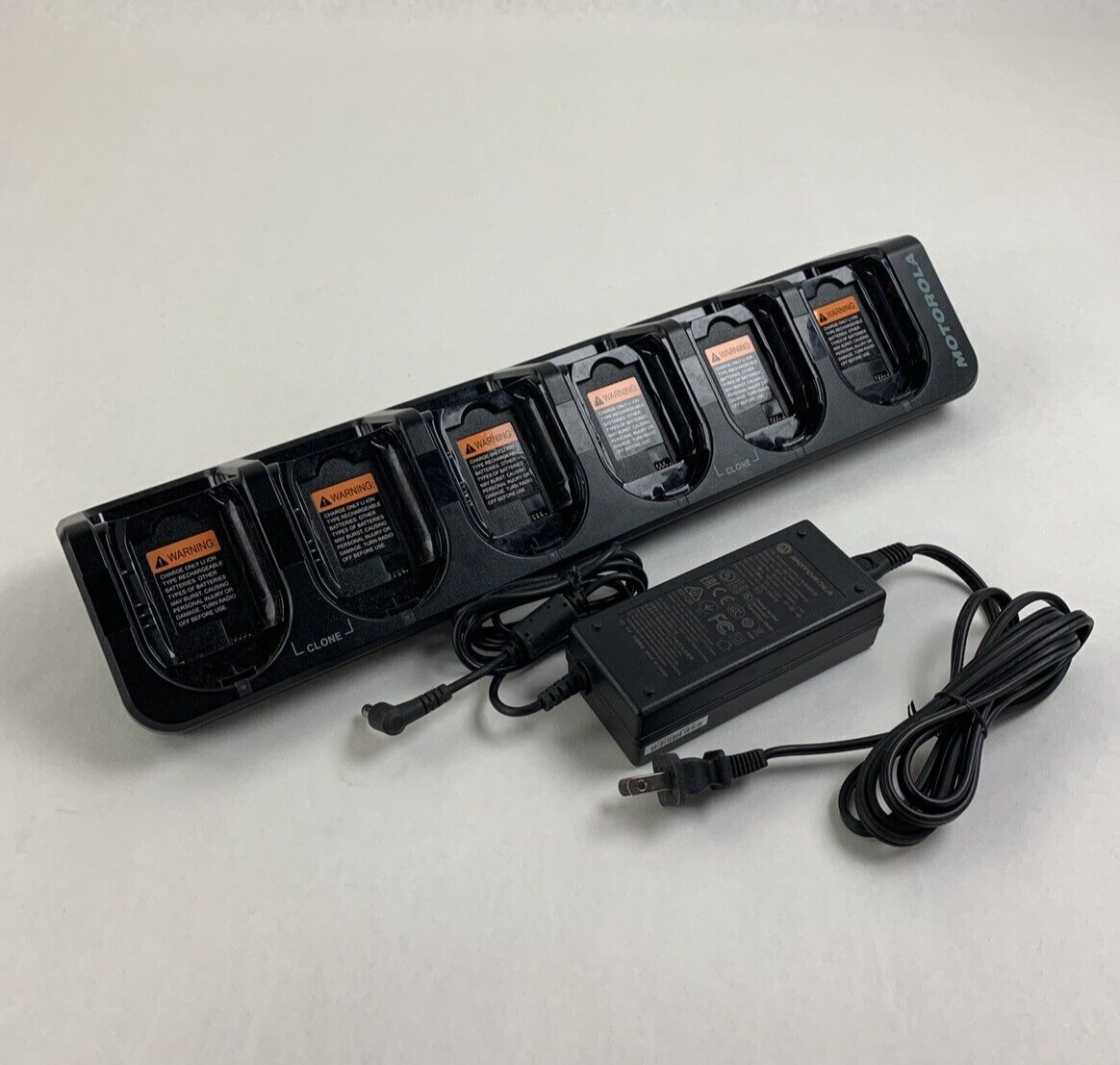 Motorola DB40-16042100CF Charging Station W/ Motorola NU50-9120400-I3 Power Cord