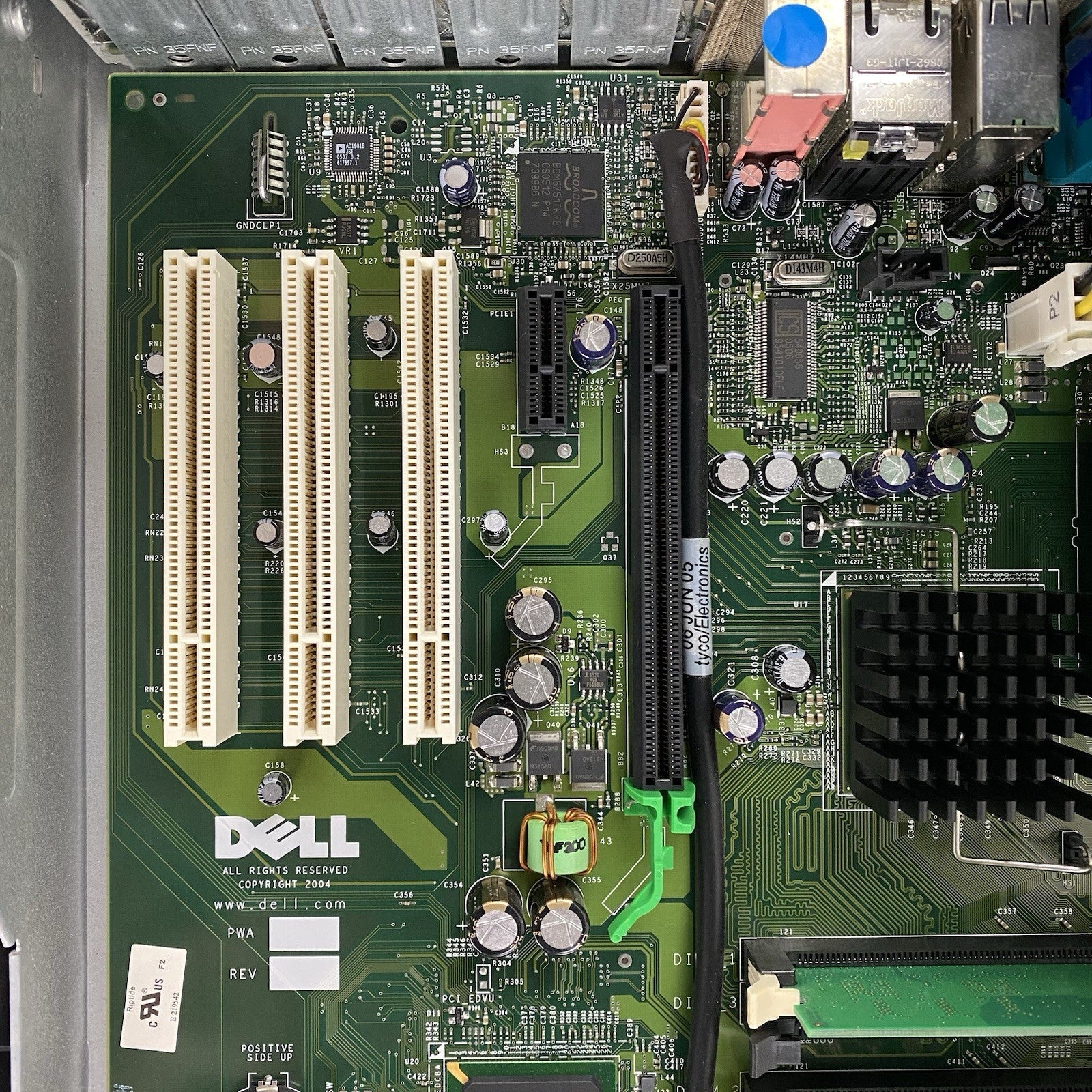 Dell OptiPlex GX280 MT Pentium 4 3.00GHz 512MB RAM No HDD No OS