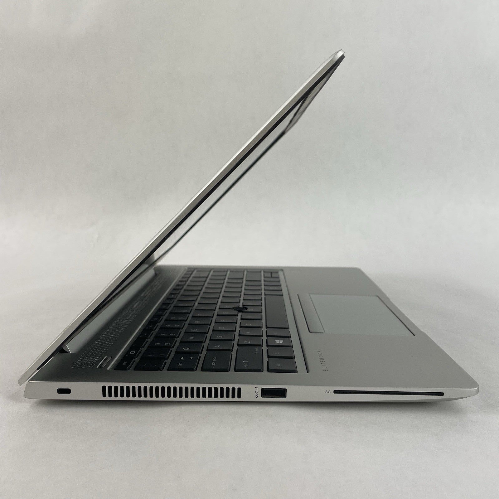 HP MT45 Mobile Thin Client 14" AMD Ryzen3 Pro 3300U 2.10GHz 8GB RAM No SSD/OS/AC6