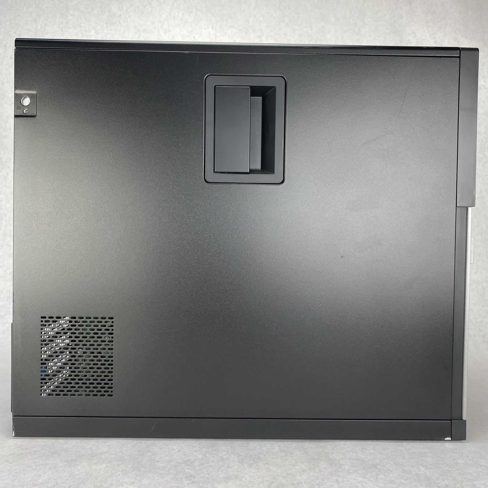 Dell OptiPlex 7020 MT Intel Quad Core i7-4790 3.60GHz 8GB RAM DVDRW No HDD No OS