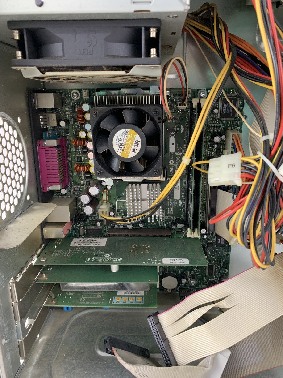 Gateway E-3600 MT Intel Pentium 4 1.6 GHz 680 MB RAM No HDD No OS