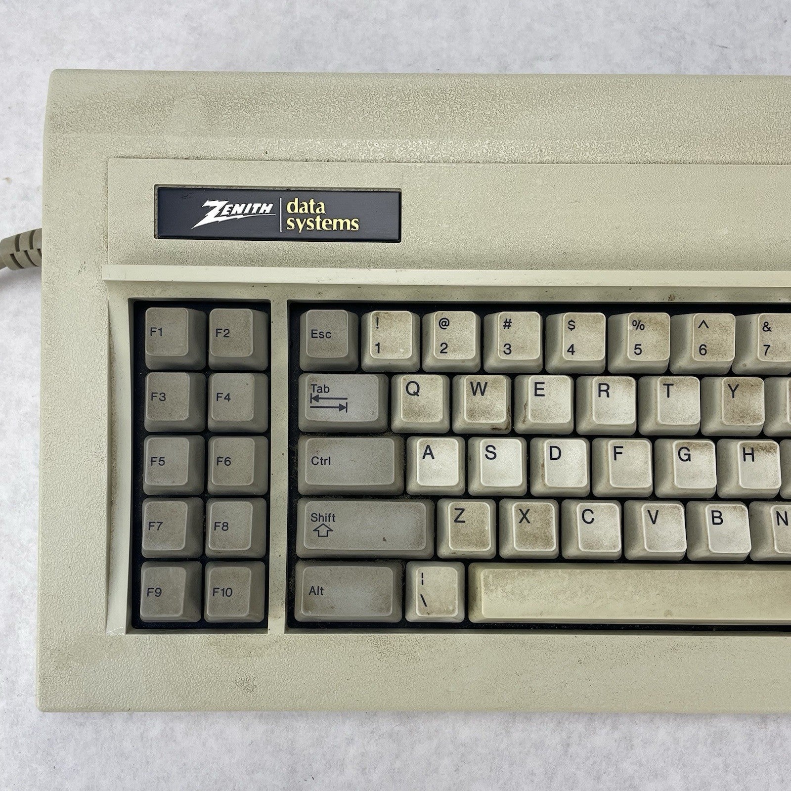 Zenith Data Systems Z-150 Keyboard Green Alps2