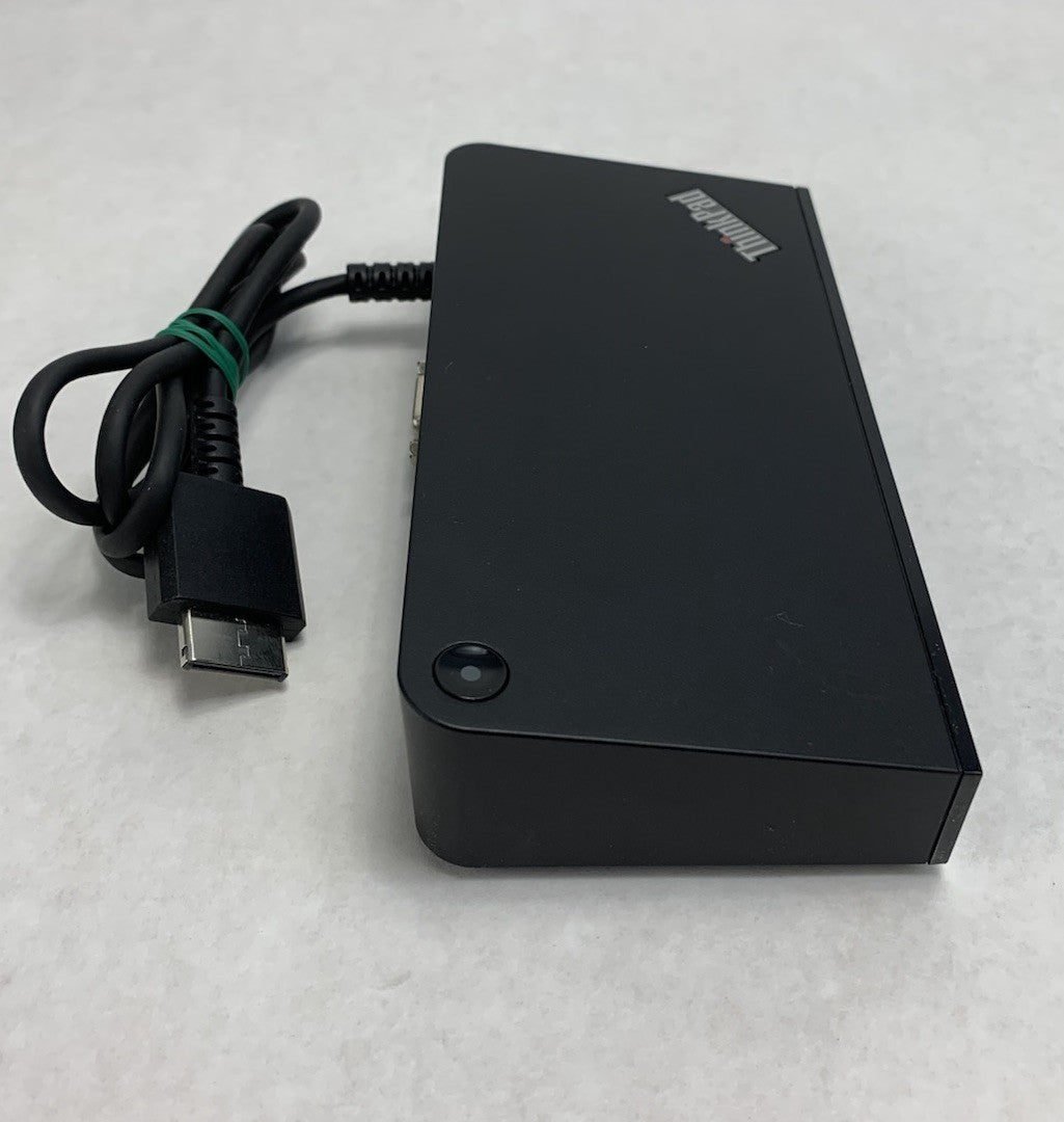 Lenovo DU9047S1 ThinkPad OneLink + Dock (Lot of 3)7
