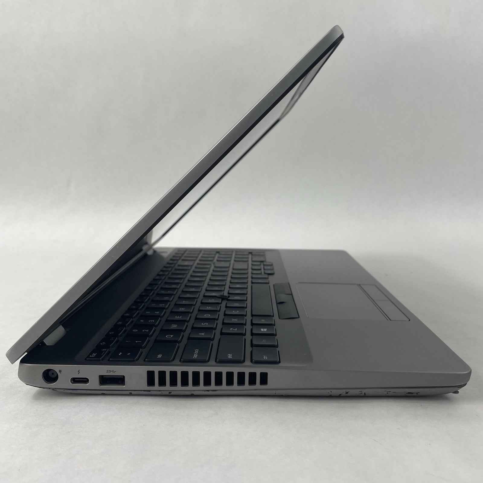 Dell Precision 3551 15.6" i5-10400H 2.6GHz 8GB RAM No SSD/OS/AC/Batt- Bad Bottom5