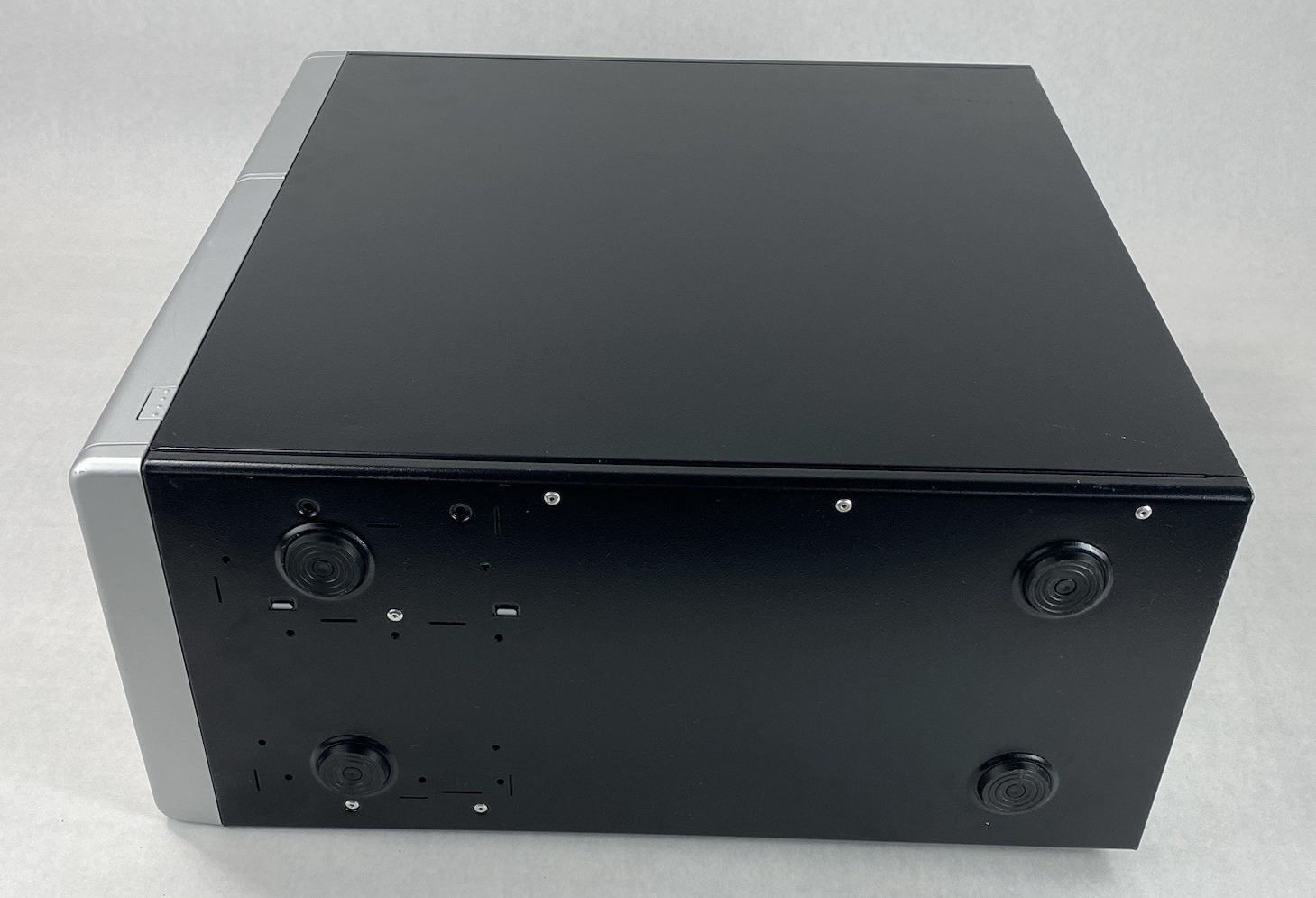 ASUS Ascot 6AR6-F Mid ATX Computer Case No Power Supply
