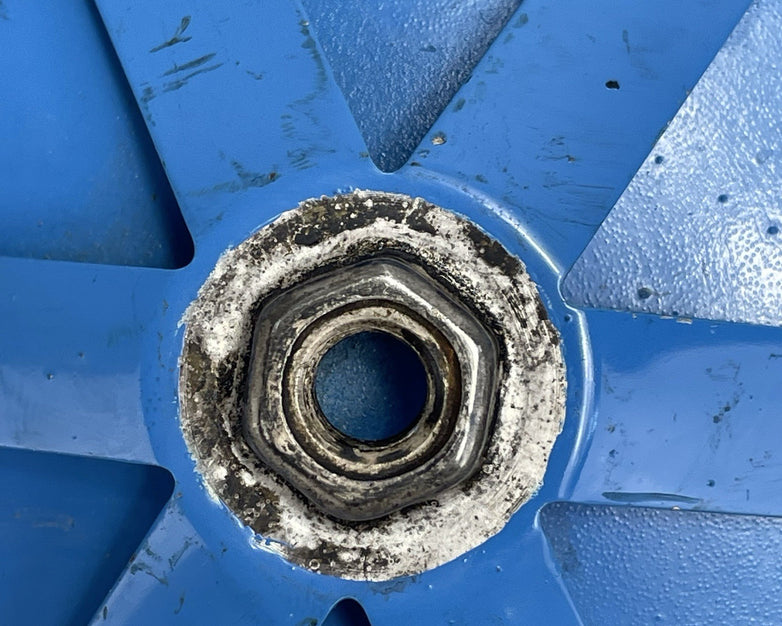 1 Piece Draloric PE 140 High Voltage Capacitors 15kVp 100pF ±20%