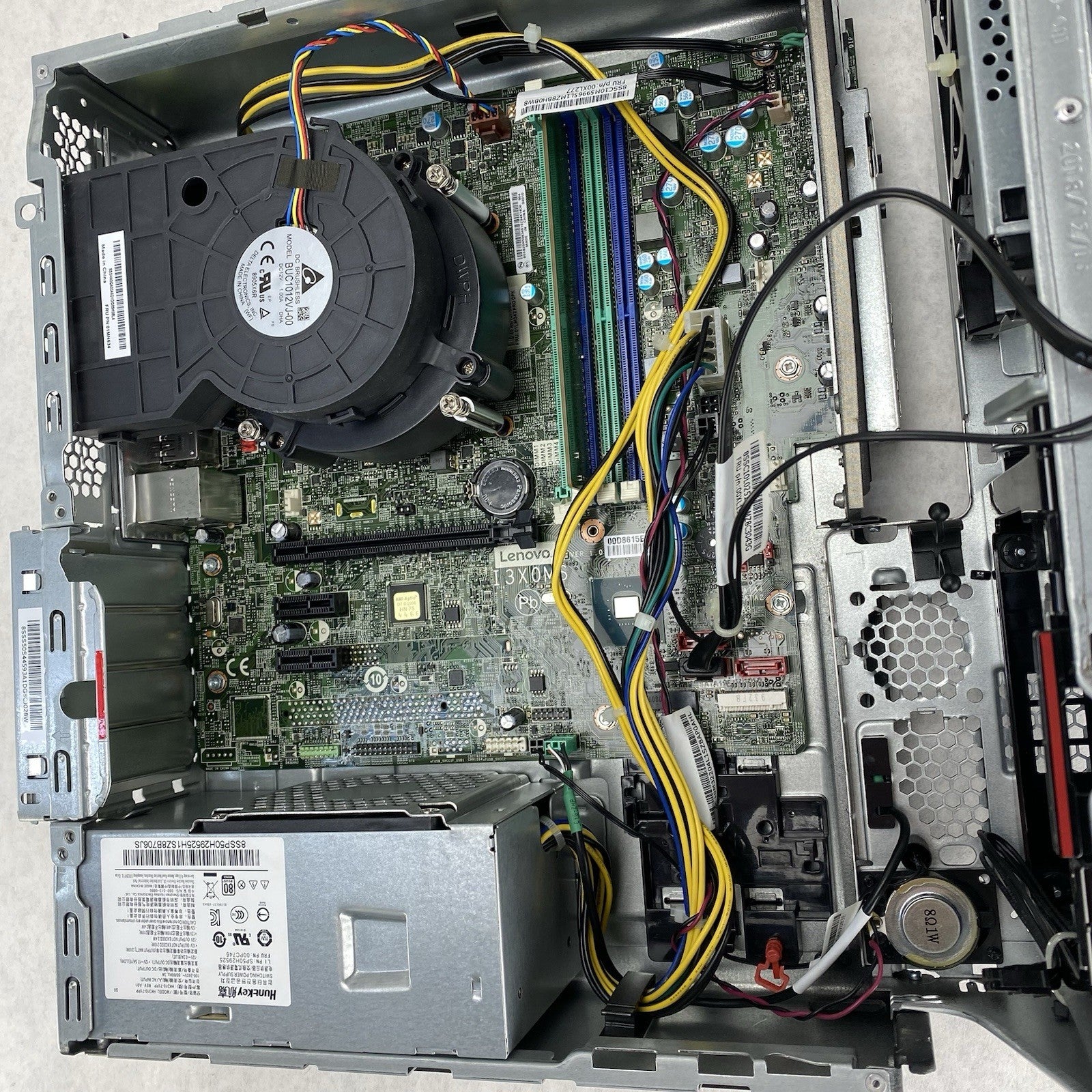 Lenovo ThinkCentre M720s SFF Intel Core i5-8500 3GHz 8GB RAM No HDD No OS