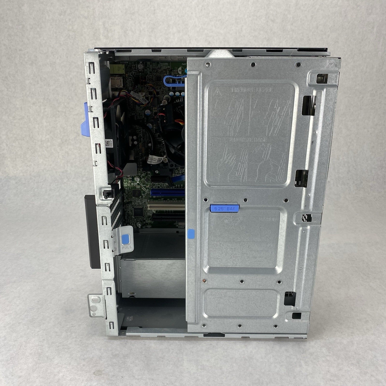 Lenovo ThinkCentre M900 SFF Intel Core i7-6700 3.4GHz 8GB RAM No HDD No OS