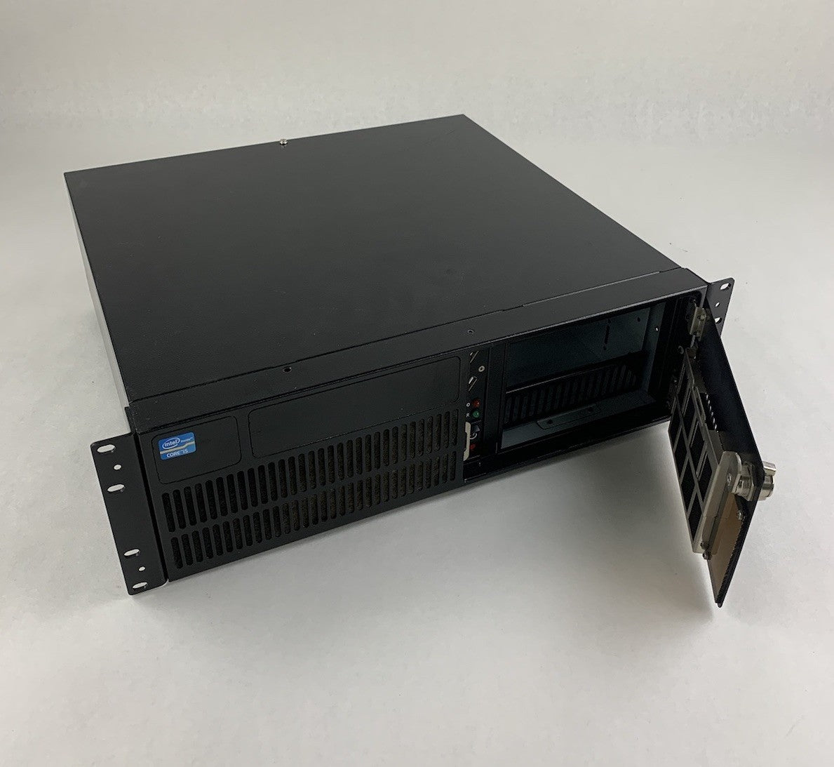 Unbranded 2U Server Chassis Rackmount Case No Power Supply No Boards No Handles