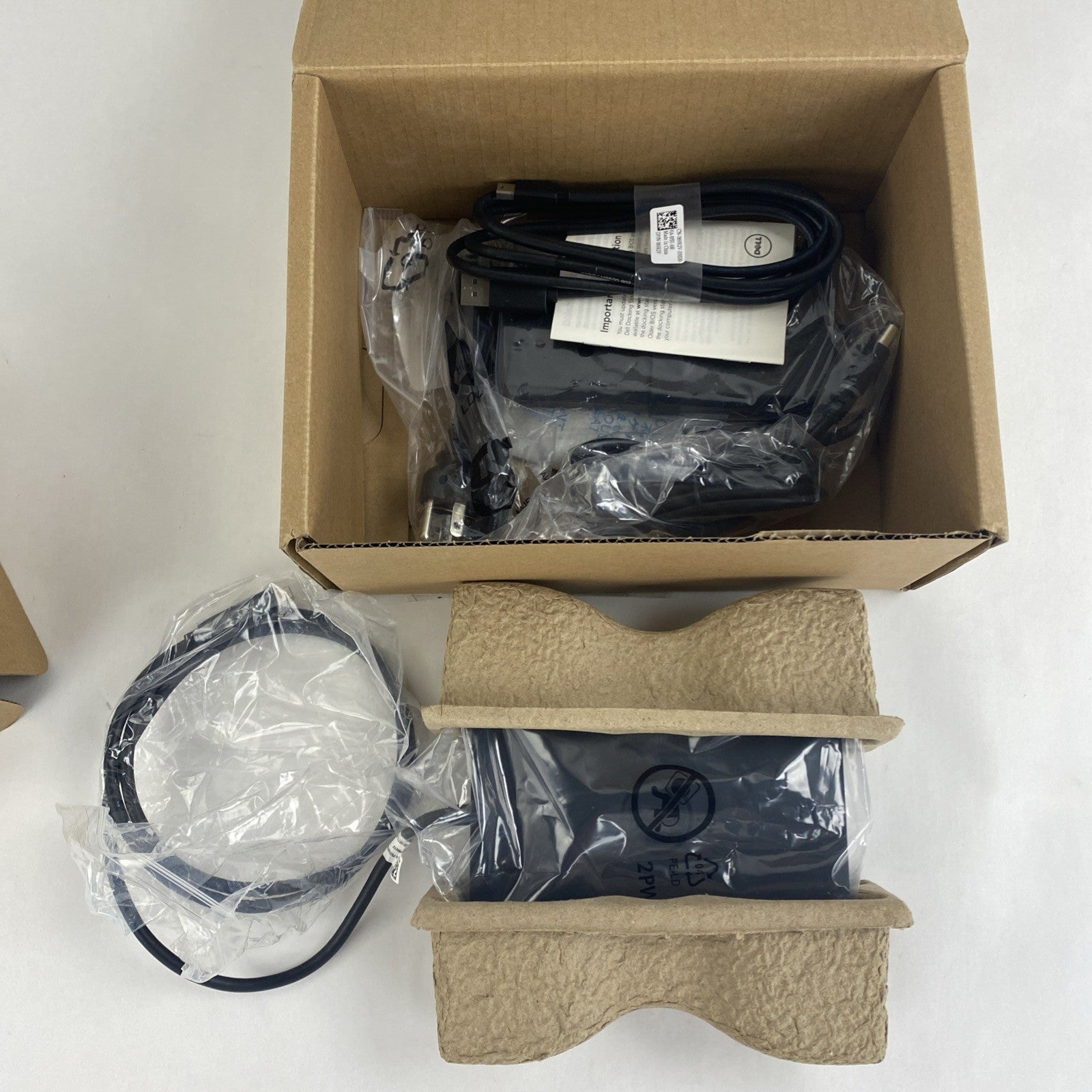 Dell WD15 K17A Docking Staion W/ AC Adapter Sealed Open Box4