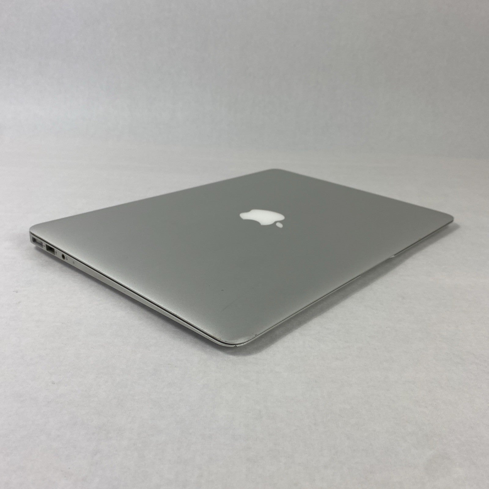 Apple MacBook Air A1466 2012 13" 1.7GHz i5 4GB RAM 60GB SSD os10.15.7 273 Cycles