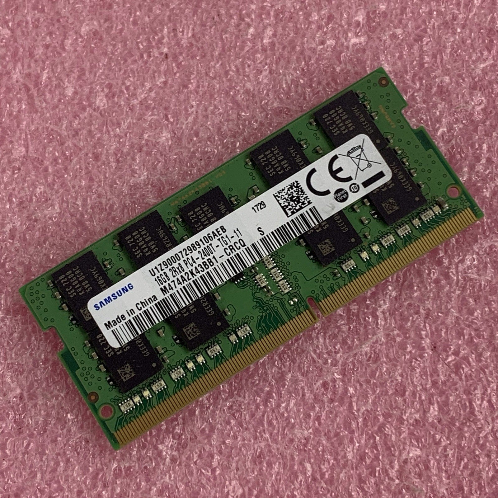Samsung M474A2K43BB1-CRCQ 16 GB PC4-2400T-TG1-11 SODIMM Laptop Memory Ram0